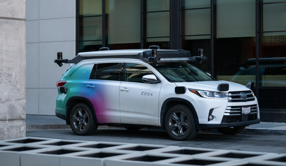Amazon’s Zoox Expands Robotaxi Testing to Dallas and Phoenix