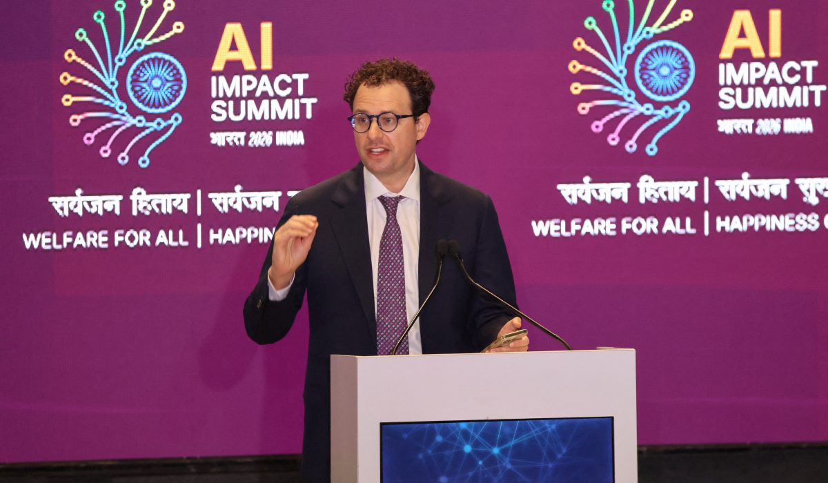 Anthropic Resumes Negotiations with US Defense Department Over AI Contract Terms