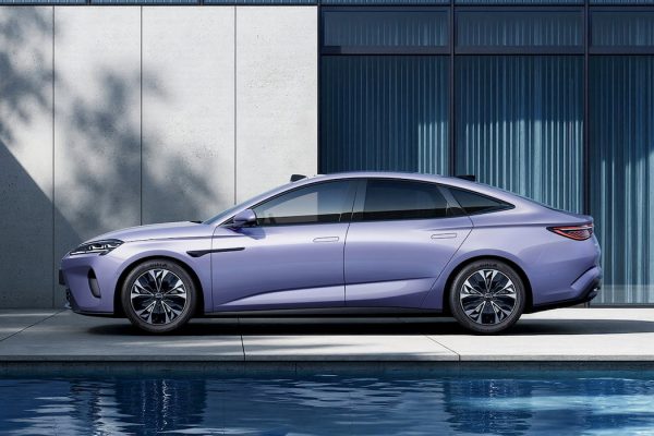 BYD Unveils New Toyota Camry-Sized Seal 07 Electric Sedan with 705 km Range