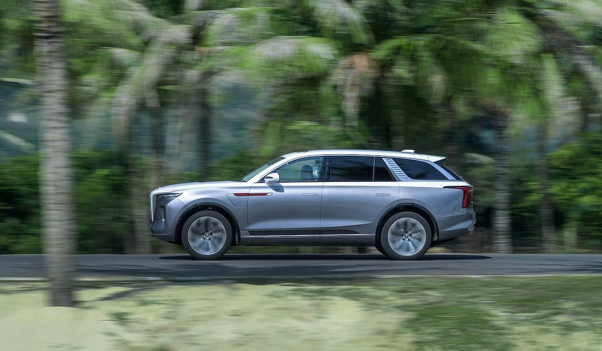 China Develops Breakthrough EV Battery Promising Over 1,000 km Driving Range