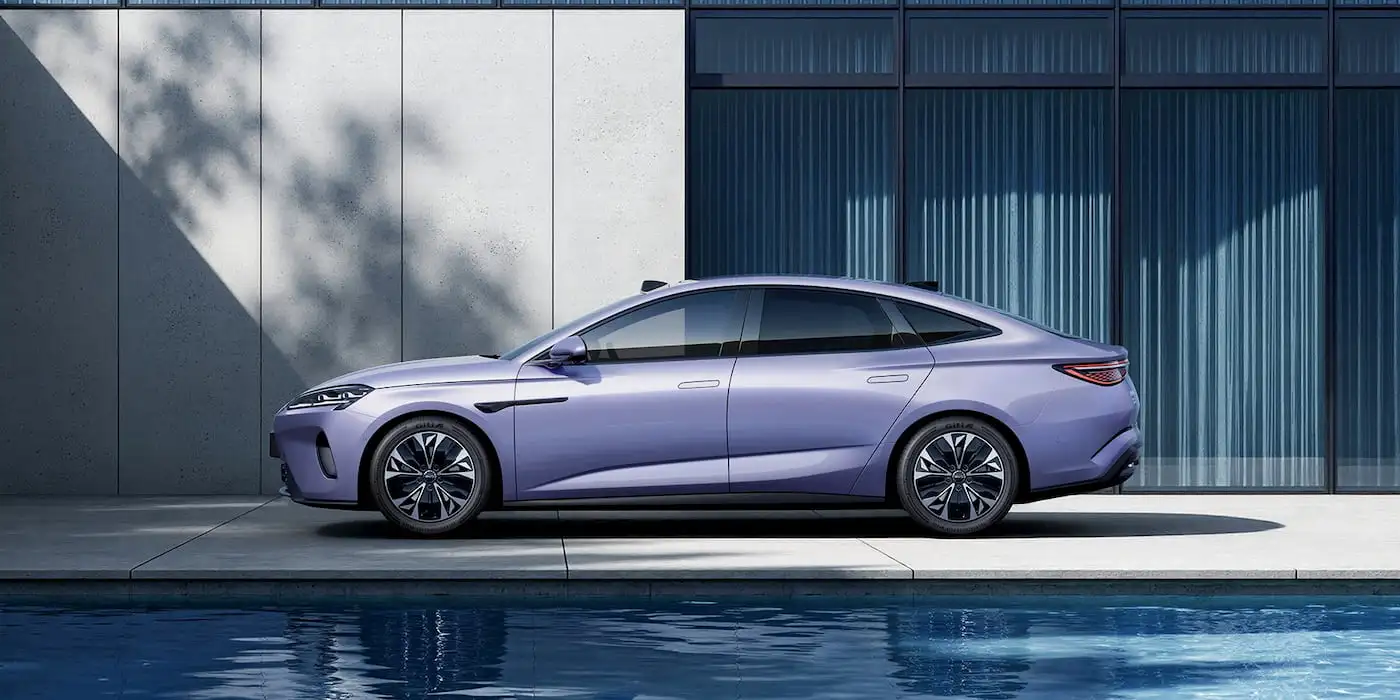 BYD Unveils Seal 07 EV Featuring Revolutionary 5-Minute Flash Charging Technology