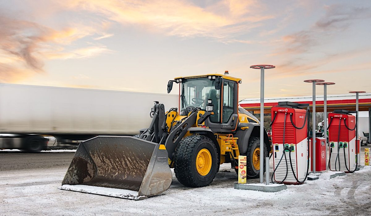 Electric Wheel Loader Charging at Circle K Highlights Shift Toward Electrification of Heavy Equipment