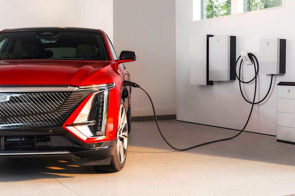 Home Energy Storage Gains Momentum as Net Metering Policies Shift and Prices Rise