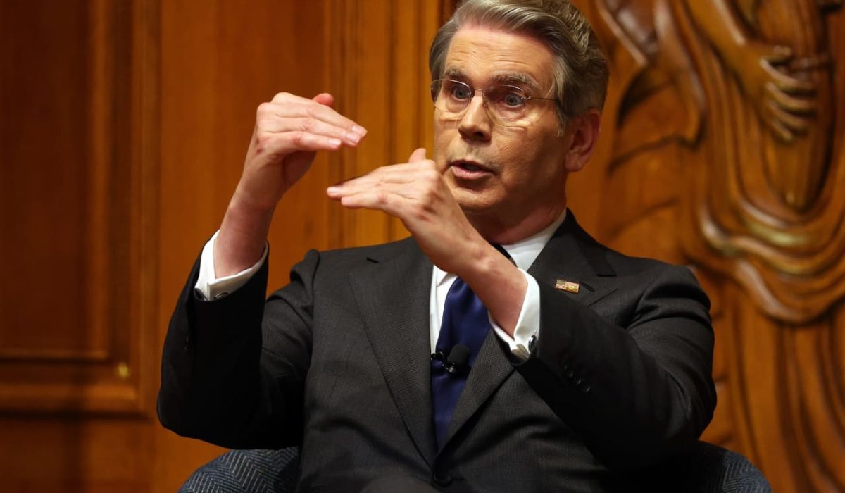 JPMorgan Faces Criticism Over Strait of Hormuz Insurance Analysis by Scott Bessent