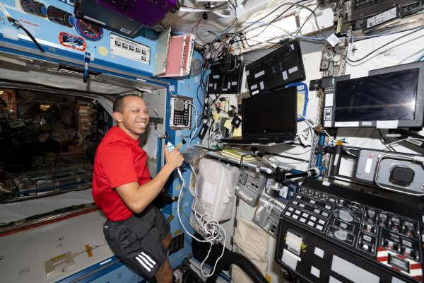 NASA Astronauts to Engage New York Students with STEM Q&A from Space Station